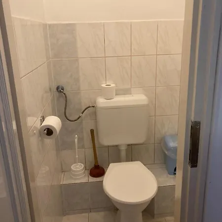 Retro Panzio Oda ve Kahvaltı 3*